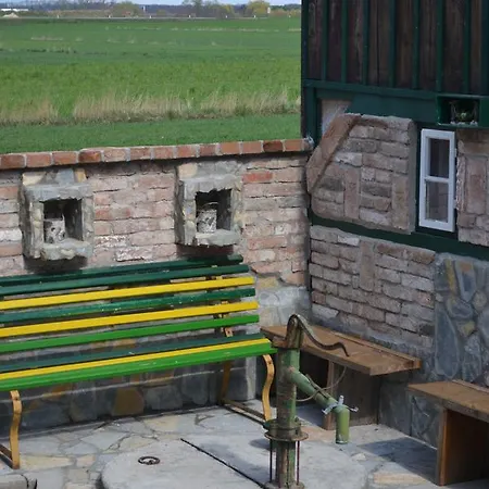 Gastezimmer Gerlinde فندق مبيت وإفطار Schwarzau am Steinfelde