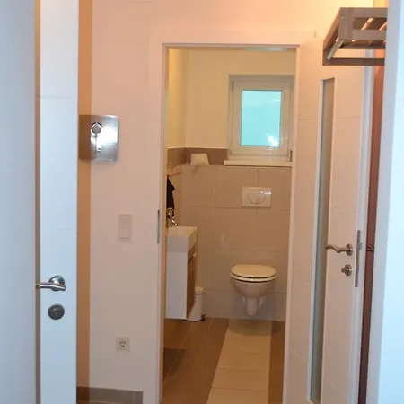 فندق مبيت وإفطار Gastezimmer Gerlinde Schwarzau am Steinfelde
