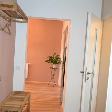 Gastezimmer Gerlinde 3* Schwarzau am Steinfelde