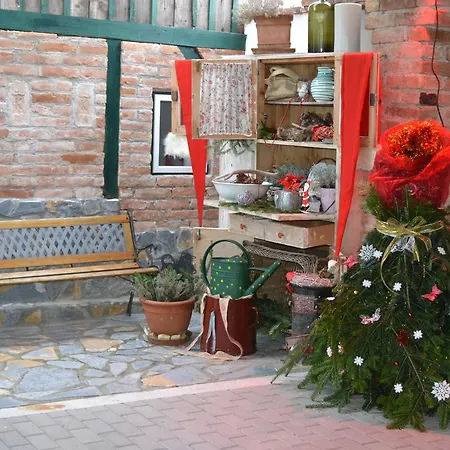 Gastezimmer Gerlinde فندق مبيت وإفطار Schwarzau am Steinfelde
