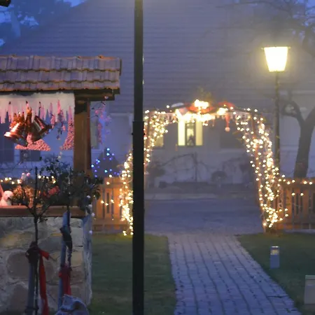 Gastezimmer Gerlinde فندق مبيت وإفطار Schwarzau am Steinfelde